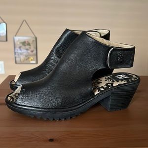 Fly London Shoes Size 8 womens, size 39